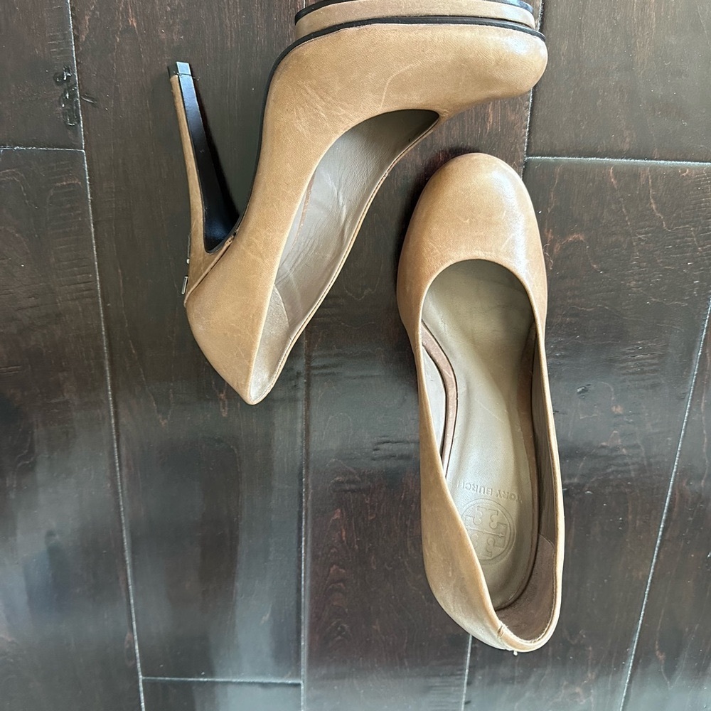 Tory Burch elegant high heels 👠